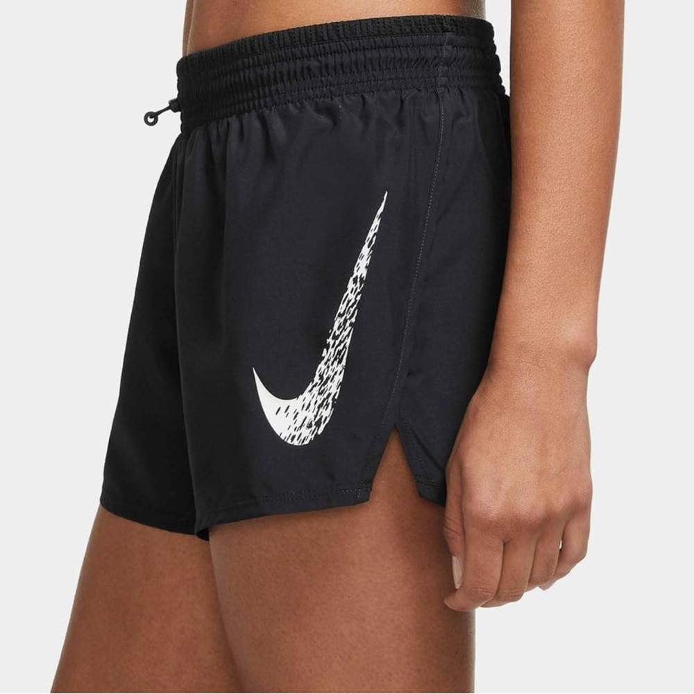 Nike Swoosh Run Women's Black Shorts